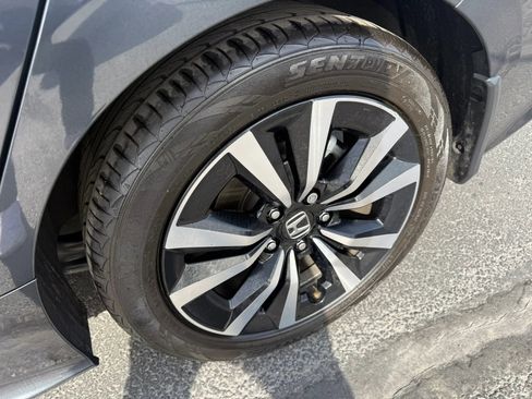 Used 2024 Honda Civic EX image 27