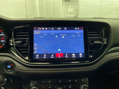 Certified 2025 Dodge Durango R/T image 19