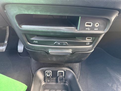 Used 2020 Chrysler Pacifica Touring-L w/ Advanced Safetytec Group AWD/4WD image 26