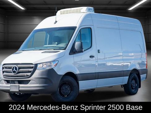 Used 2024 Mercedes-Benz Sprinter 144 Cargo image 1