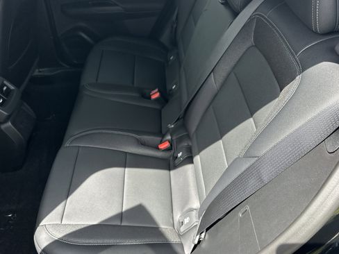 New 2026 Chevrolet Equinox EV LT AWD/4WD image 11