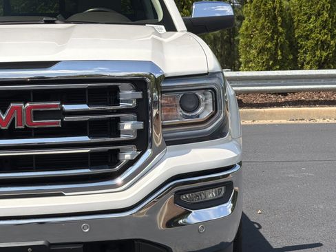 Used 2018 GMC Sierra 1500 SLT w/ SLT Premium Package AWD/4WD image 19