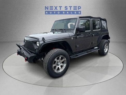 Used 2018 Jeep Wrangler Unlimited Sport S AWD/4WD image 3