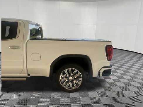 Used 2025 GMC Sierra 1500 Denali w/ Denali Reserve Package AWD/4WD image 6