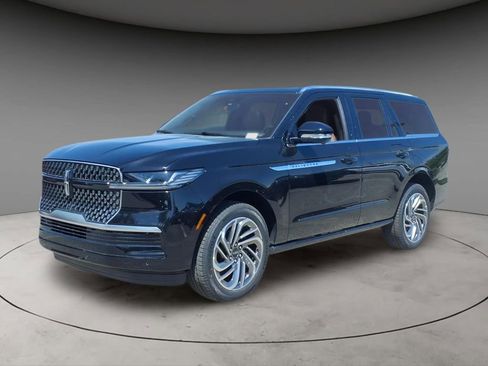 New 2026 Lincoln Navigator Reserve AWD/4WD image 1