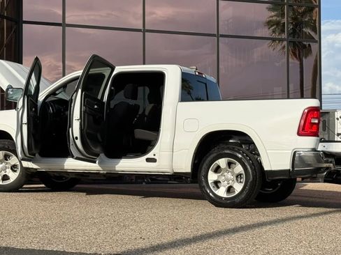 Used 2025 RAM 1500 Big Horn AWD/4WD image 29