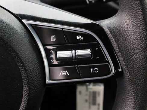 Used 2023 Kia Forte LXS image 21