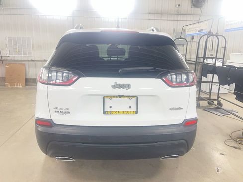 Used 2021 Jeep Cherokee Latitude Lux w/ Comfort/Convenience Group AWD/4WD image 6