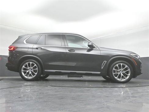 Used 2021 BMW X5 xDrive40i w/ Convenience Package image 38