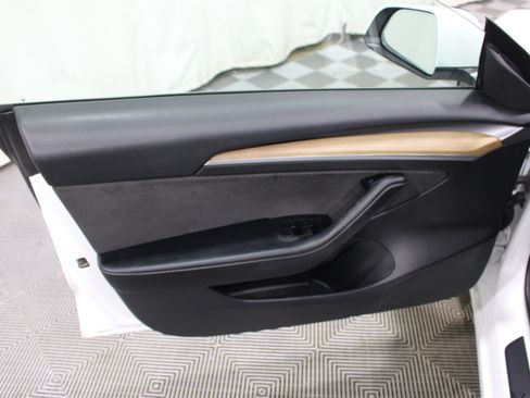Used 2021 Tesla Model 3 Long Range AWD/4WD image 6