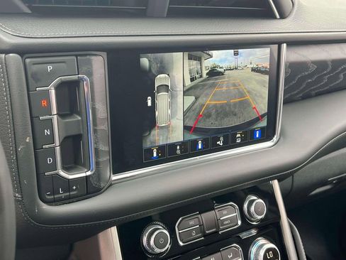 Certified 2023 GMC Yukon XL Denali AWD/4WD image 36