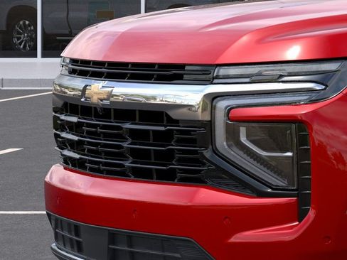 New 2026 Chevrolet Suburban LS RWD image 13