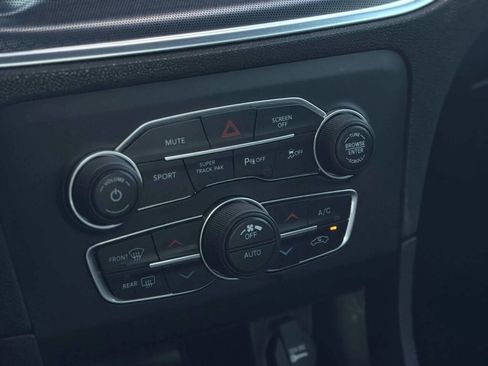 Used 2018 Dodge Charger GT image 12