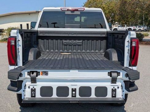 New 2025 GMC Sierra 2500 Denali w/ Denali Reserve Package image 14
