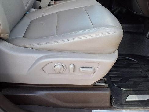 Used 2019 GMC Sierra 1500 SLT image 14