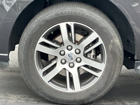 Used 2023 Ford Expedition Max Limited image 46