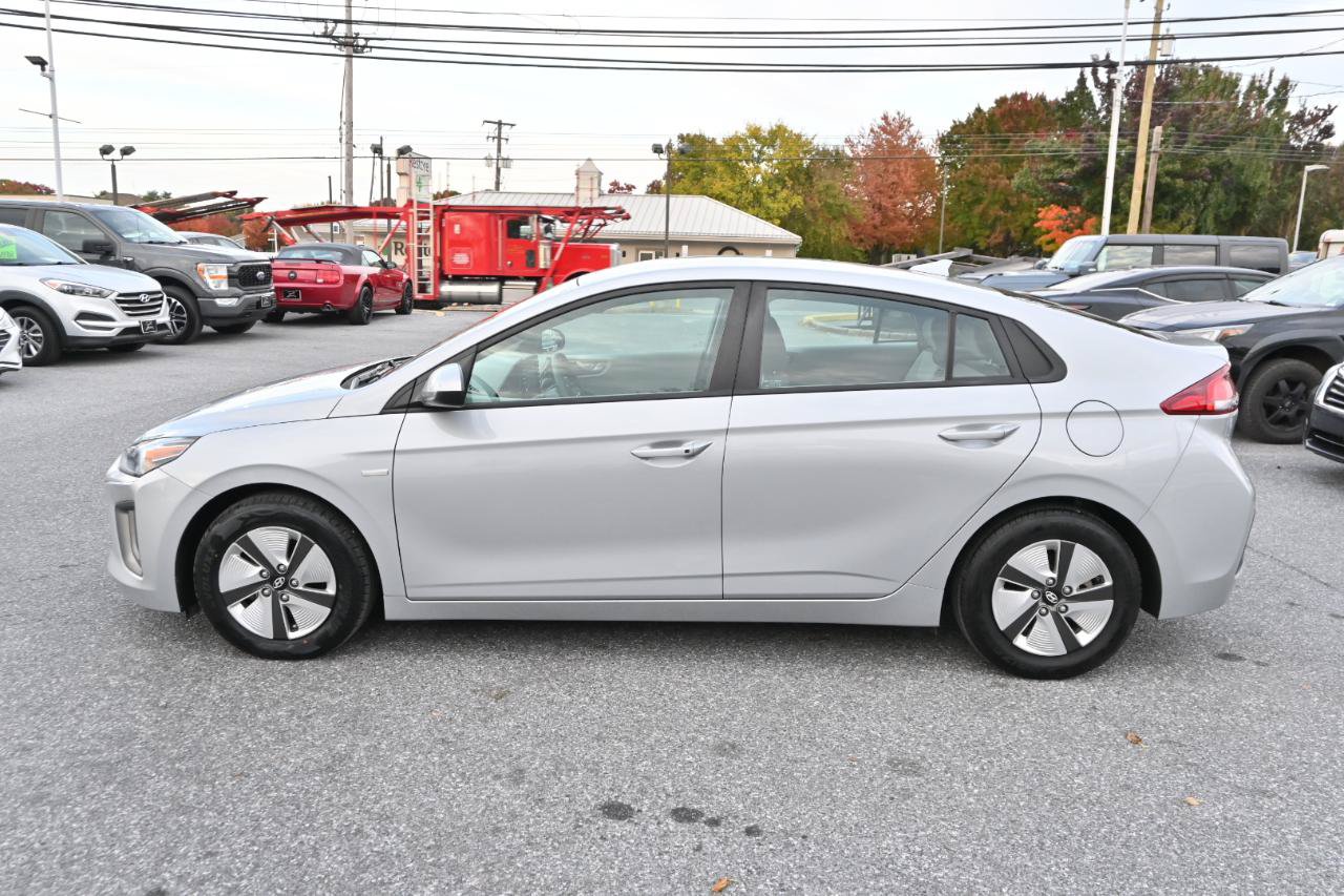Used 2020 Hyundai Ioniq Blue FWD image 7