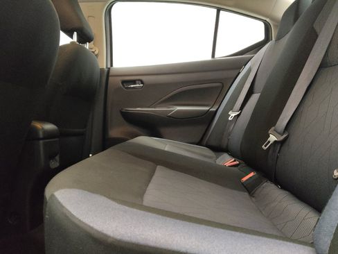 Used 2025 Nissan Versa SV FWD image 18
