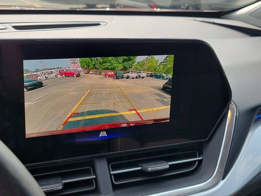 Used 2025 Chevrolet Trax LT w/ Driver Confidence Package FWD image 33