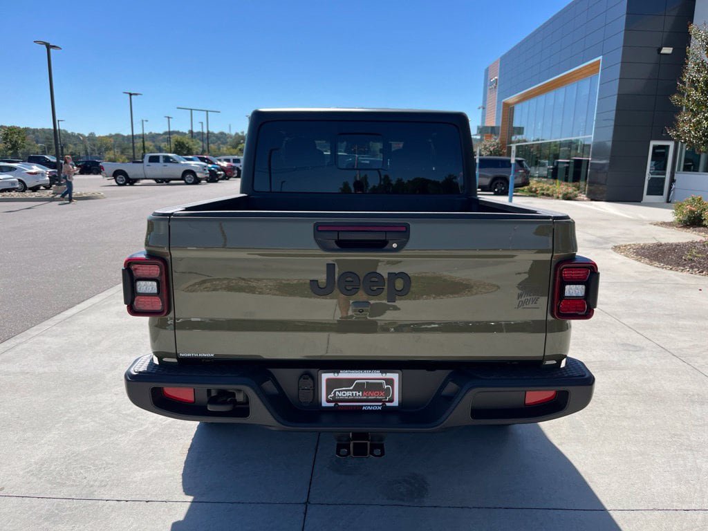 New 2027 Jeep Gladiator Sport AWD/4WD image 18