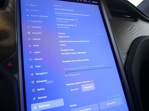 Used 2019 Tesla Model X 100D image 22