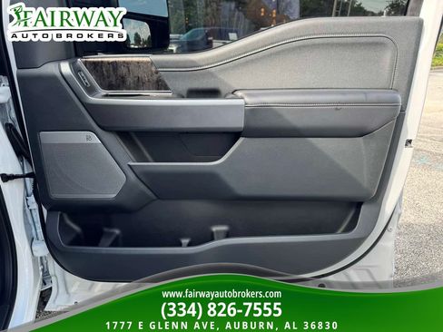 Used 2025 Ford F250 Lariat AWD/4WD image 30