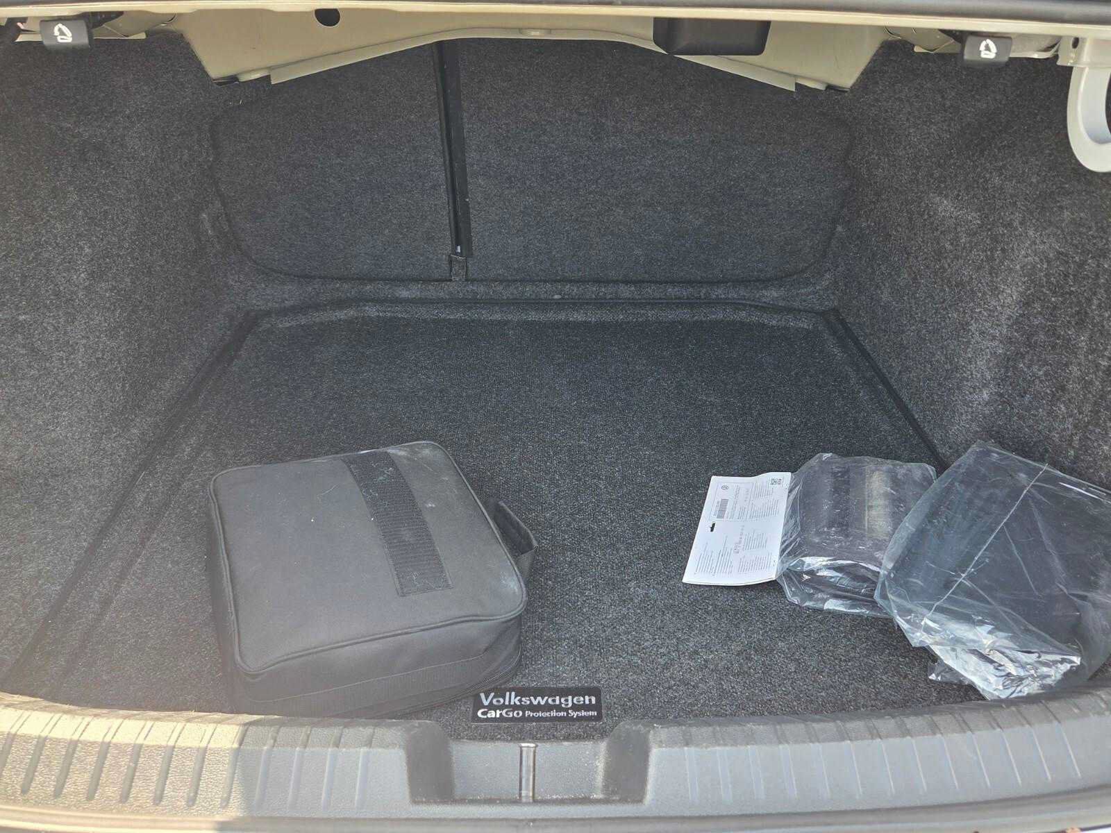 Used 2024 Volkswagen Jetta Sport FWD image 14