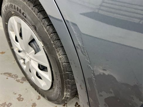 Used 2017 Toyota Corolla L image 31