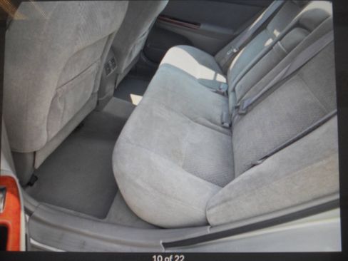 Used 2004 Toyota Camry XLE FWD image 5