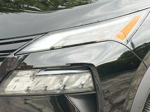 Used 2026 Nissan Rogue Dark Armor AWD/4WD image 4