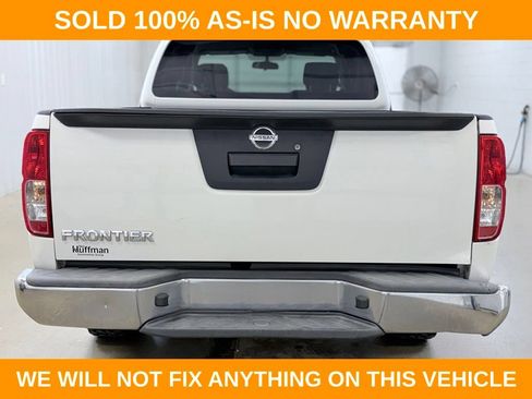 Used 2015 Nissan Frontier S RWD image 8