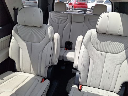 Used 2024 Hyundai Palisade Calligraphy AWD/4WD image 19