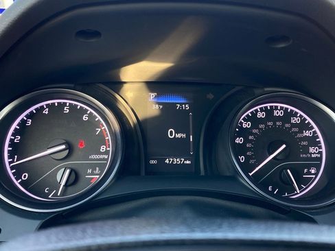 Used 2024 Toyota Camry SE image 13