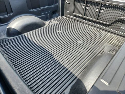 Used 2012 Ford F150 XLT w/ XLT Chrome Pkg AWD/4WD image 13
