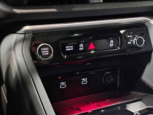 New 2025 Audi Q5 Prestige image 62