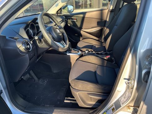 Used 2018 Toyota Yaris iA image 19