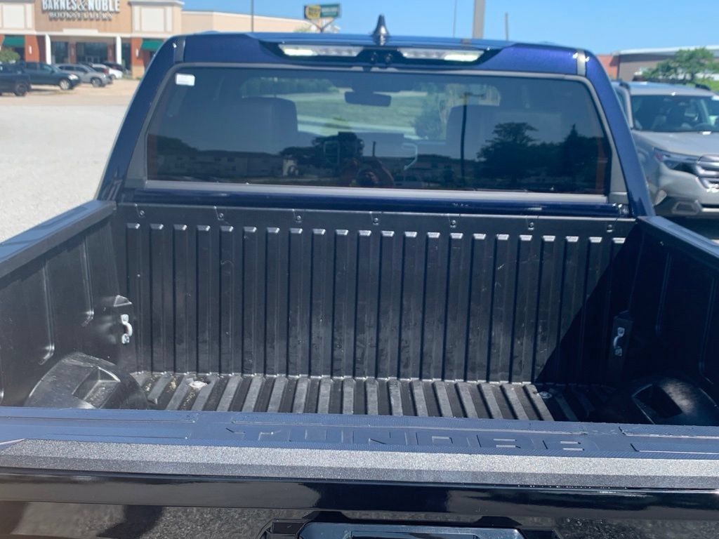 Used 2024 Toyota Tundra Platinum AWD/4WD image 28