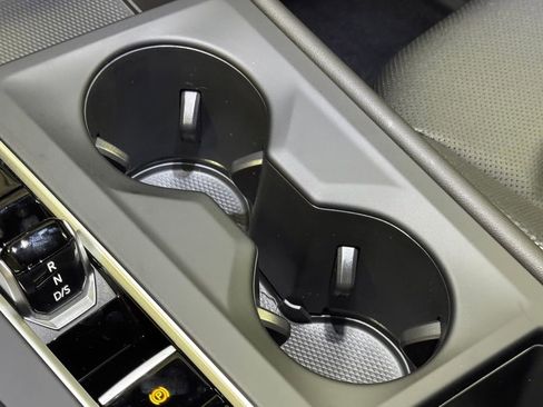 New 2026 Volkswagen Atlas Cross Sport SE image 14