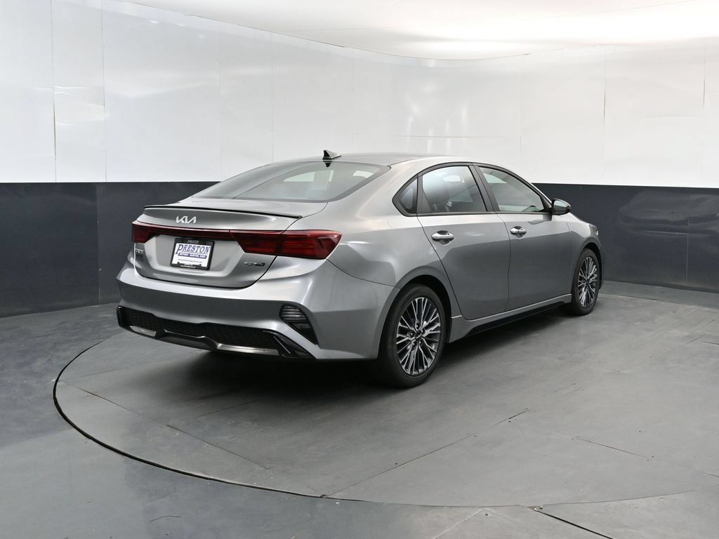 Certified 2022 Kia Forte GT-Line FWD image 5