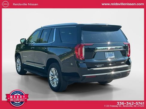 Used 2024 GMC Yukon SLT AWD/4WD image 4