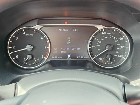 Used 2023 Nissan Altima 2.5 SV FWD image 23