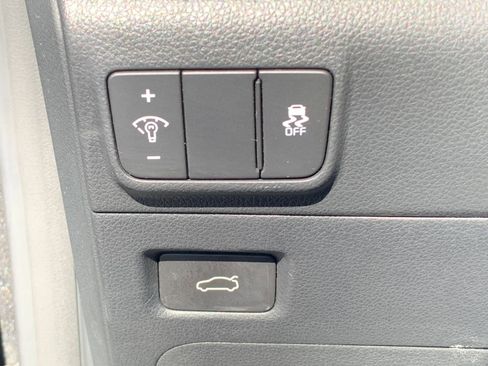 Used 2025 Kia K5 LXS image 22