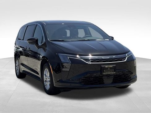 New 2027 Chrysler Pacifica Select FWD image 4