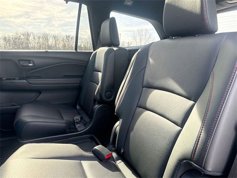 Used 2021 Honda Pilot Black Edition image 30