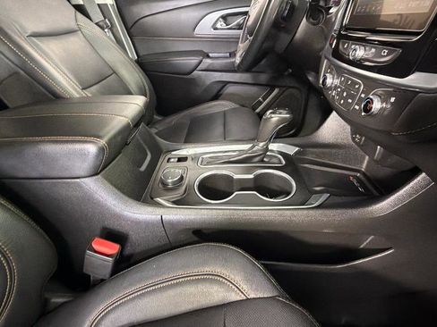 Used 2020 Chevrolet Traverse Premier FWD image 37
