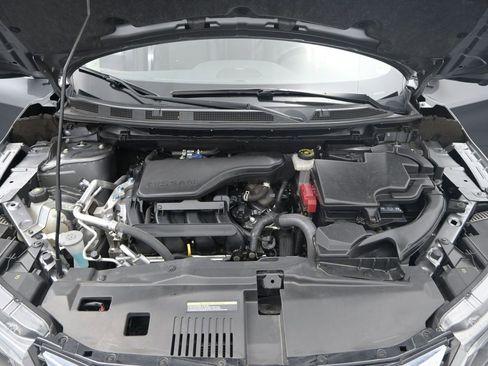 Used 2022 Nissan Rogue Sport SL w/ Premium Package image 19