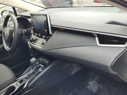 Certified 2020 Toyota Corolla LE FWD image 25