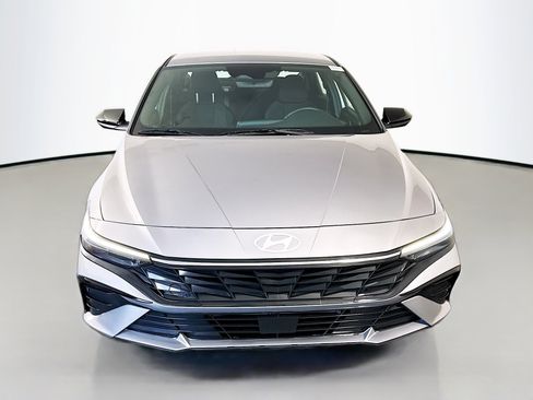 Used 2026 Hyundai Elantra Sport FWD image 2