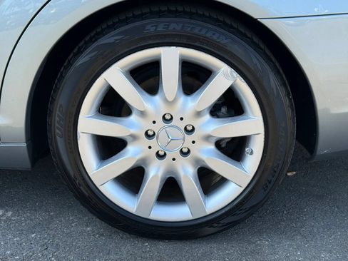 Used 2007 Mercedes-Benz S 550 image 12