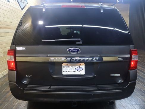 Used 2016 Ford Expedition EL XLT w/ Equipment Group 202A image 4